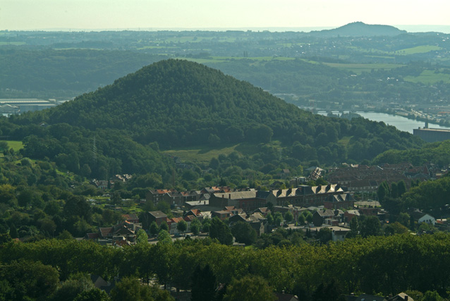 Le terril de Bernalmont.