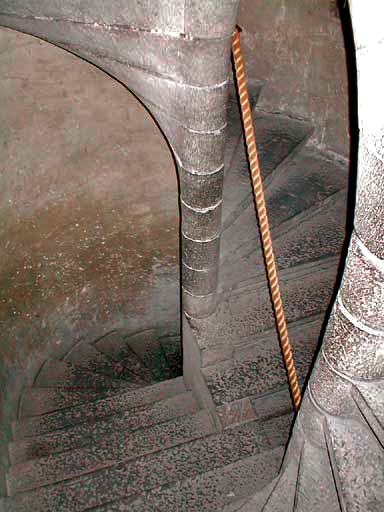 Le double escalier hélicoïdal de la tribune du choeur